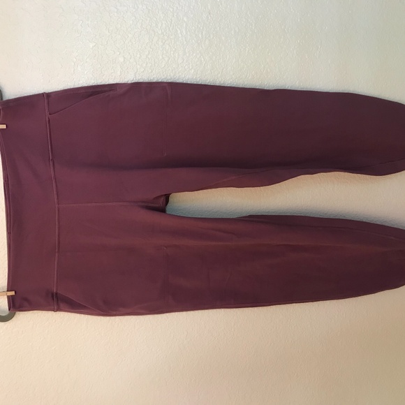 Align High-Rise Joggers - Picture 2 of 6